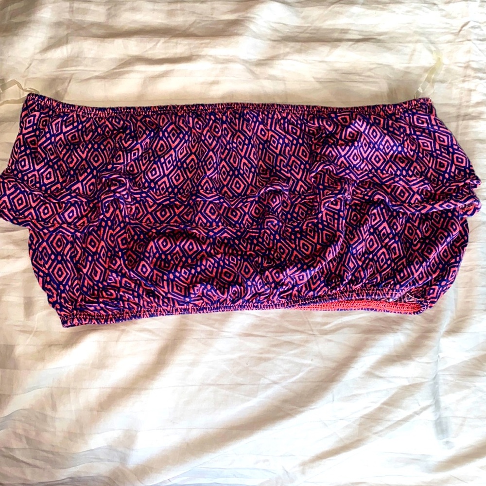 Strapless tube top